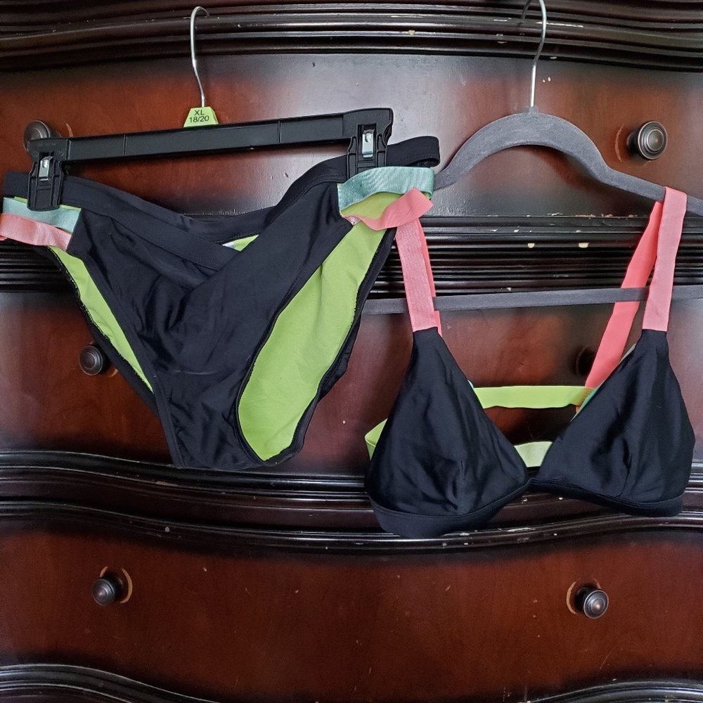 Swim suit